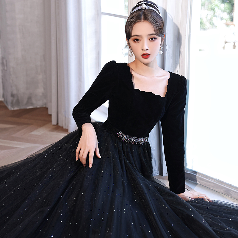 ชุดราตรี ชุดราตรีสวยหรู แบบ ทันสมัย Evening dress