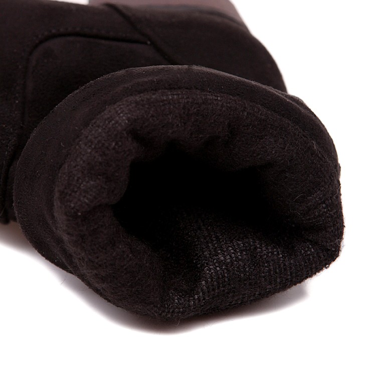 Boots รองเท้าบูท หนังกำมะหยี่สีดำ ใส่ได้ทั้งแบบสั้นและแบบยาว ด้านในเป็นกำมะหยี่นุ่มๆ งานดีเหมือนแบบค่ะ