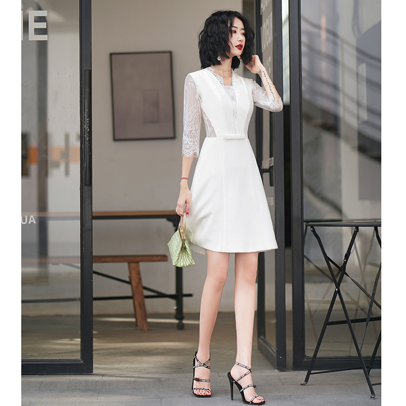 ชุดราตรี ชุดราตรีสวยหรู แบบ ทันสมัย Evening dress