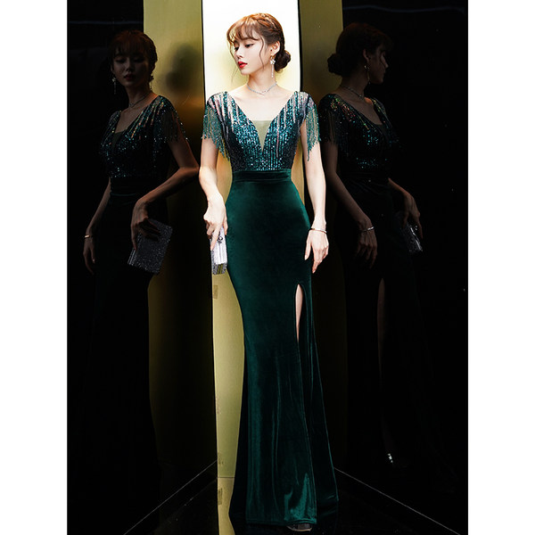 ชุดราตรี ชุดราตรีสวยหรู แบบ ทันสมัย Evening dress