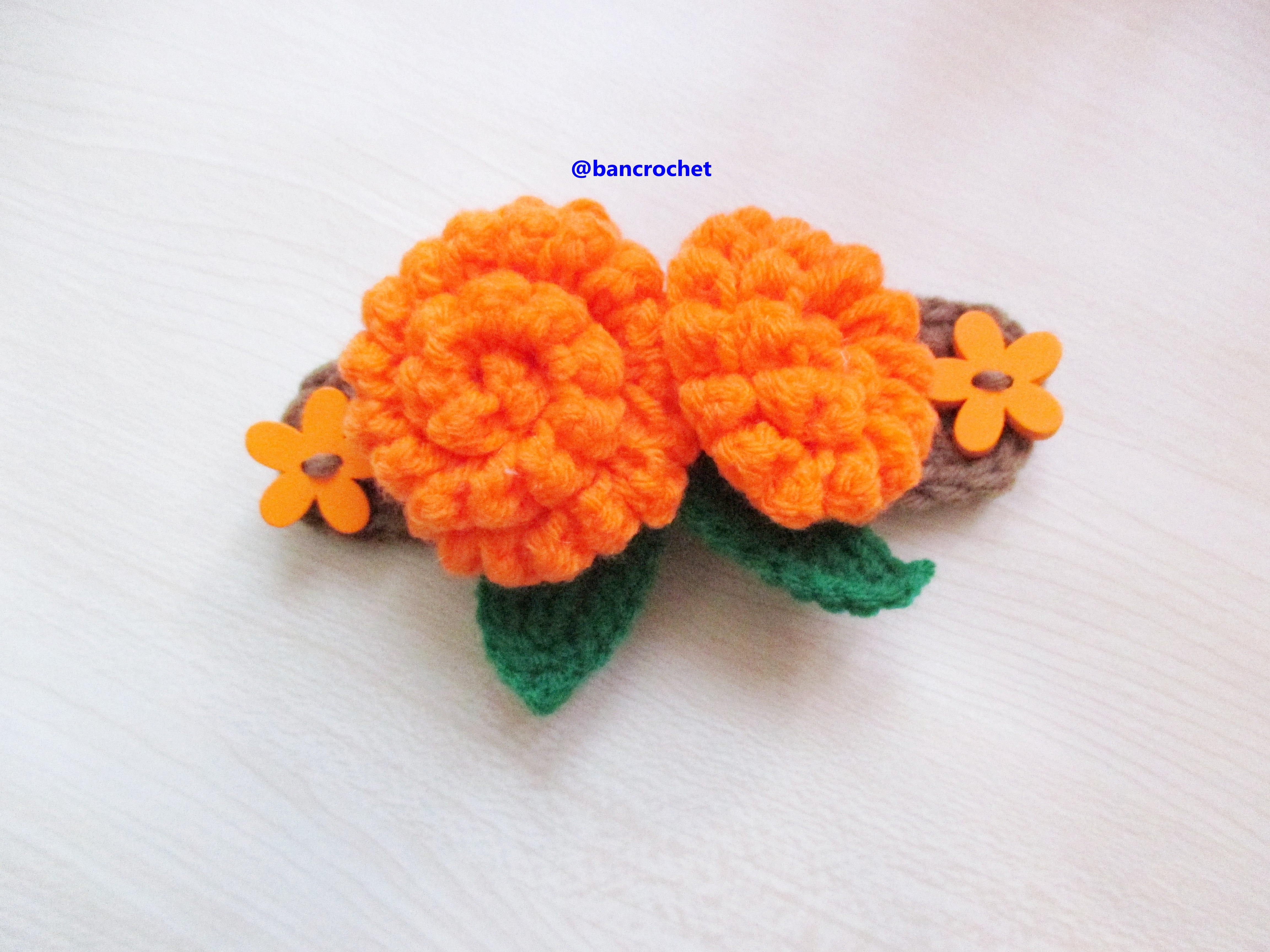 Bancrochet ที่คล้องสายหน้ากากอนามัย หรือหน้ากากผ้าถักโครเชต์ ไม่เจ็บหลังหู mask mates crochet หลากสี 3.5 นิ้ว