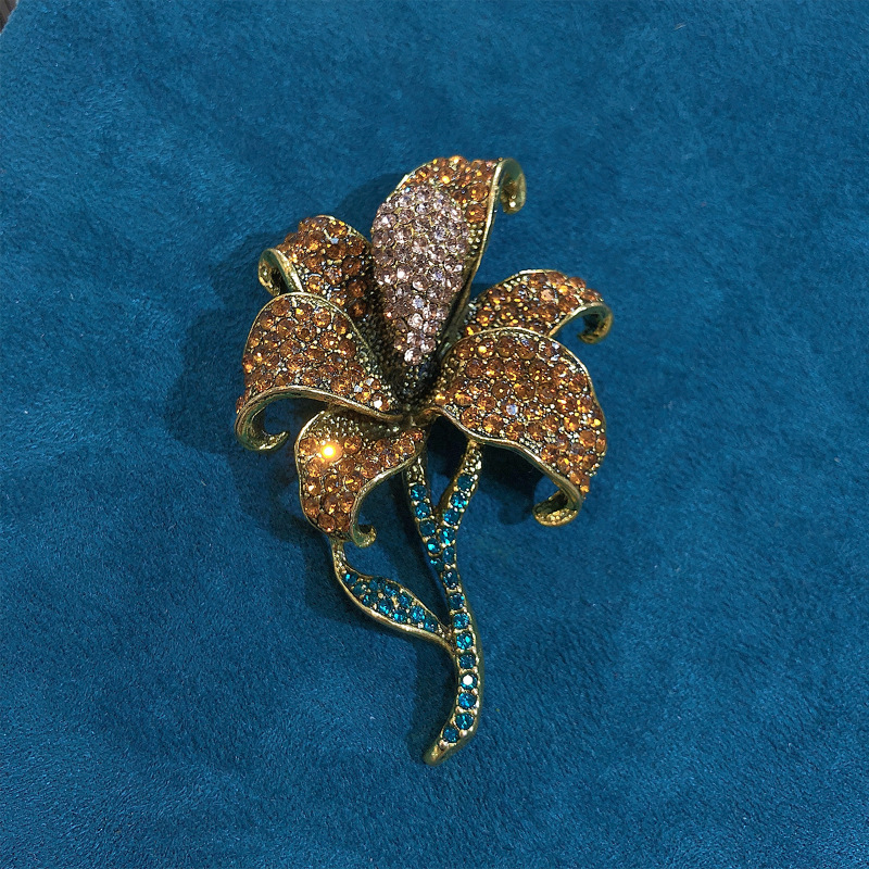 เข็มกลัด เข็มกลัดสวยๆ เข็มกลัดติดเสื้อ Brooch