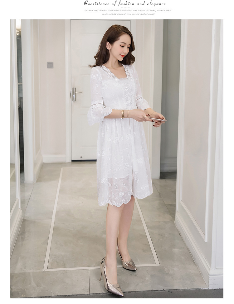 Dress4720 เดรสยาวชีฟองสีขาวปักลูกไม้ลายดอกทั้งตัว คอวีแต่งเชือกผูกไขว้ แขนยาวสี่ส่วนระบายแต่งลูกไม้ ซิปข้าง เอวสม็อคยางยืด ผ้าชีฟองเกรดพรีเมียมเนื้อดีนุ่มน่าใส่ มีซับในอย่างดี งานสวยหรูดีเทลดีงามดูสวยแพง ใส่เที่ยว/ใส่ออกงานได้