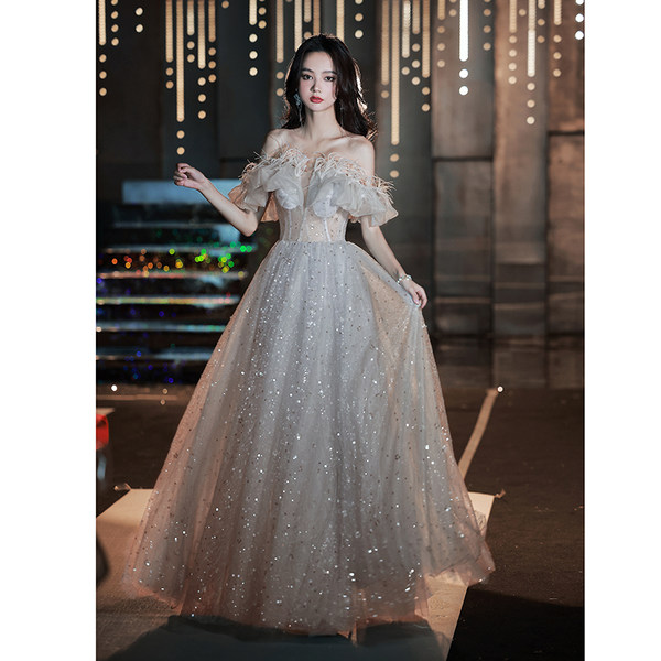 ชุดราตรี ชุดราตรีสวยหรู แบบ ทันสมัย Evening dress