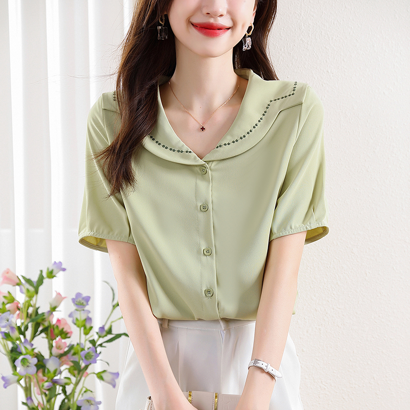 เสื้อเชิ้ตผู้หญิงแขนยาว เสื้อเชิ้ตผู้หญิงใส่ทํางาน 390 บาทต่อชิ้น ฟรีค่าจัดส่ง