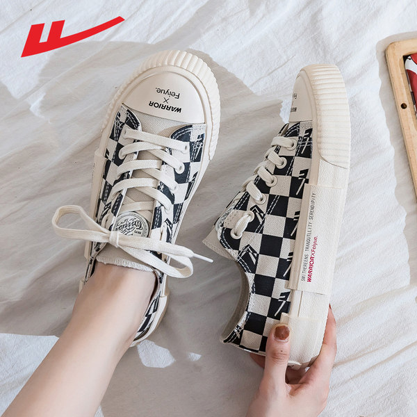 รองเท้าผ้าใบแฟชั่นผู้หญิง ใส่สบาย มีขนาด 35-40