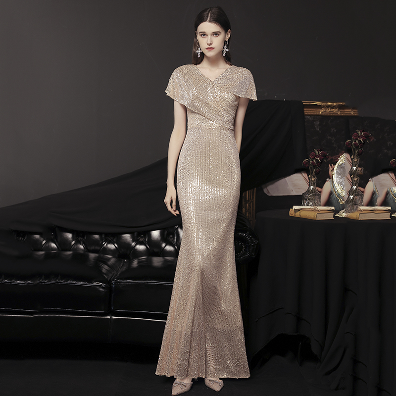 ชุดราตรี ชุดราตรีสวยหรู แบบ ทันสมัย Evening dress