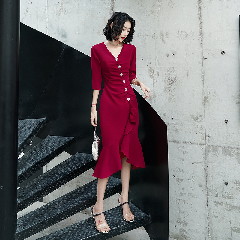 ชุดราตรี ชุดราตรีสวยหรู แบบ ทันสมัย Evening dress