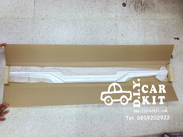 คิ้วท้ายรถกระบะแบบดาบ แบบที่ 1 Hilux Revo ปี 15-24