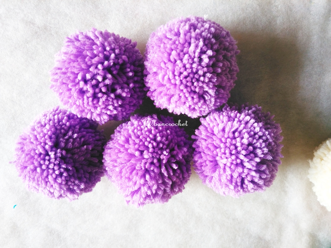 ปอมปอมไหมพรมสีม่วง ขนาด 2 นิ้ว pompoms crochet ม่วงอ่อน 2 นิ้ว