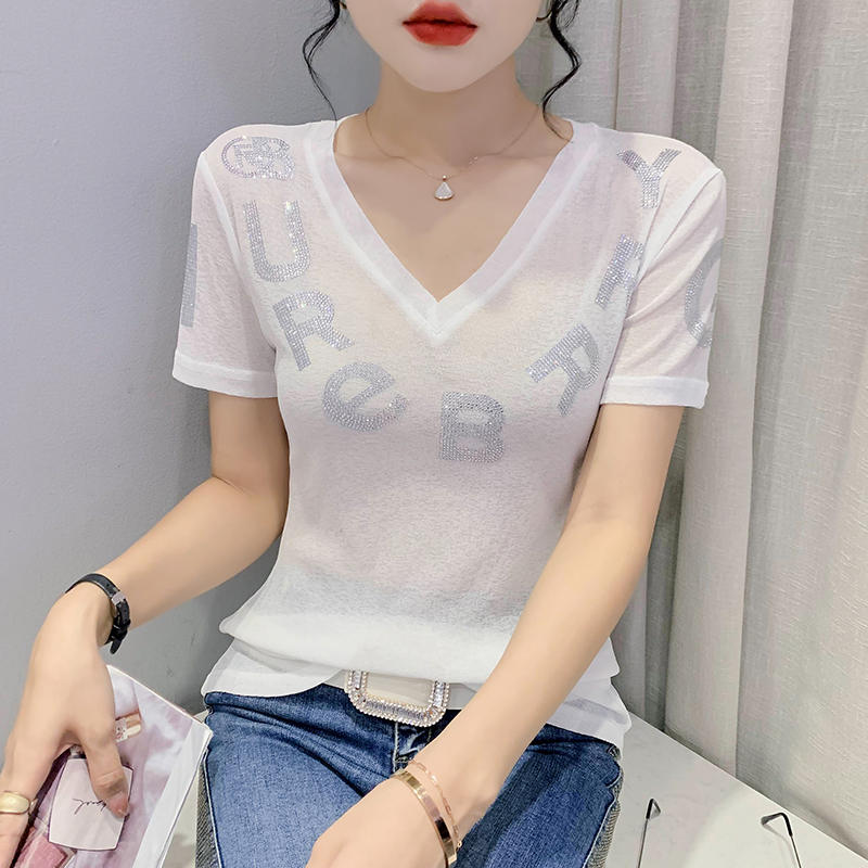 เสื้อยืดวัยรุ่นน่ารักๆ เสื้อวัยรุ่นแขนสั้น เสื้อผ้าวัยรุ่นเกาหลี แบรนด์ Wiyike