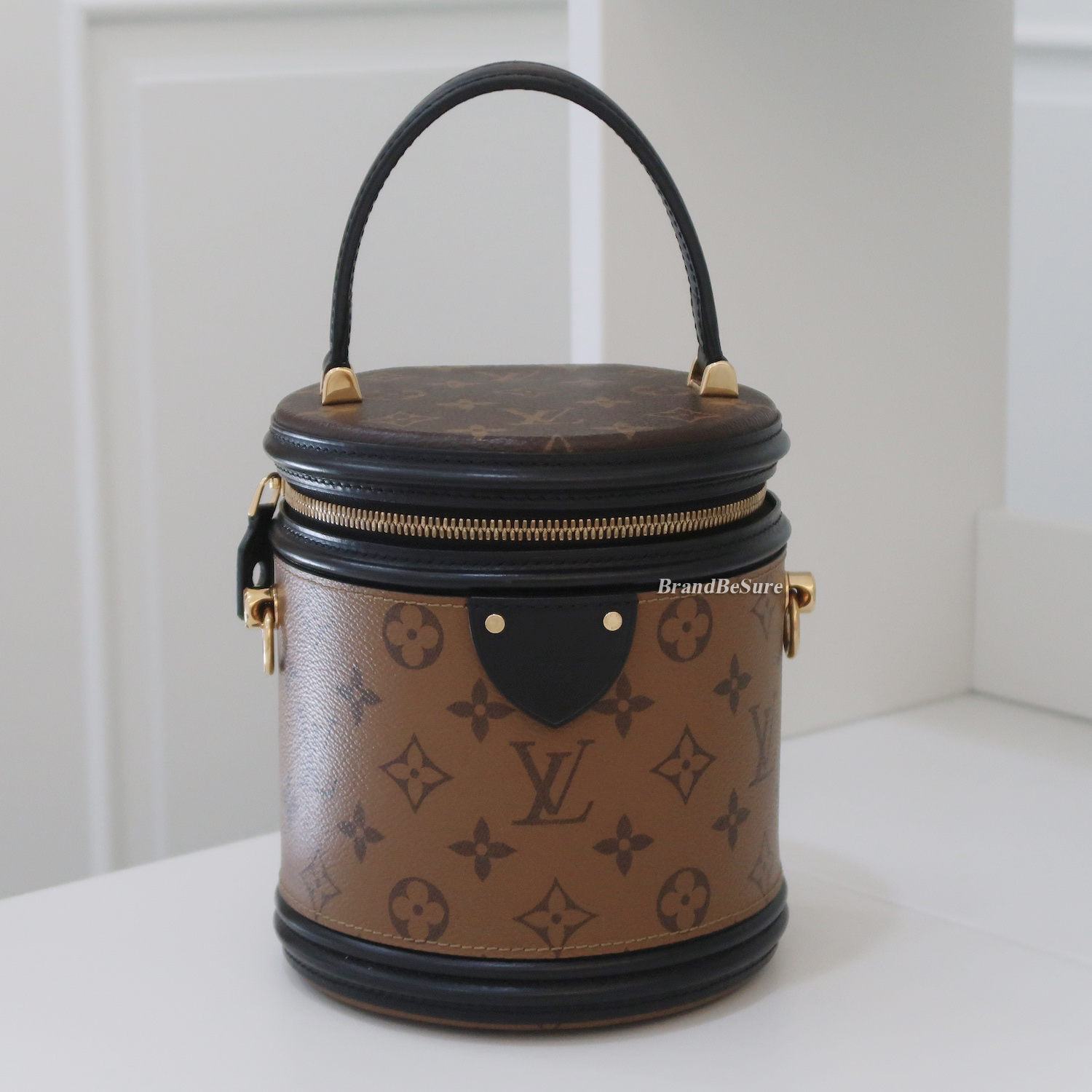 Louis Vuitton Monogram Reverse Cannes