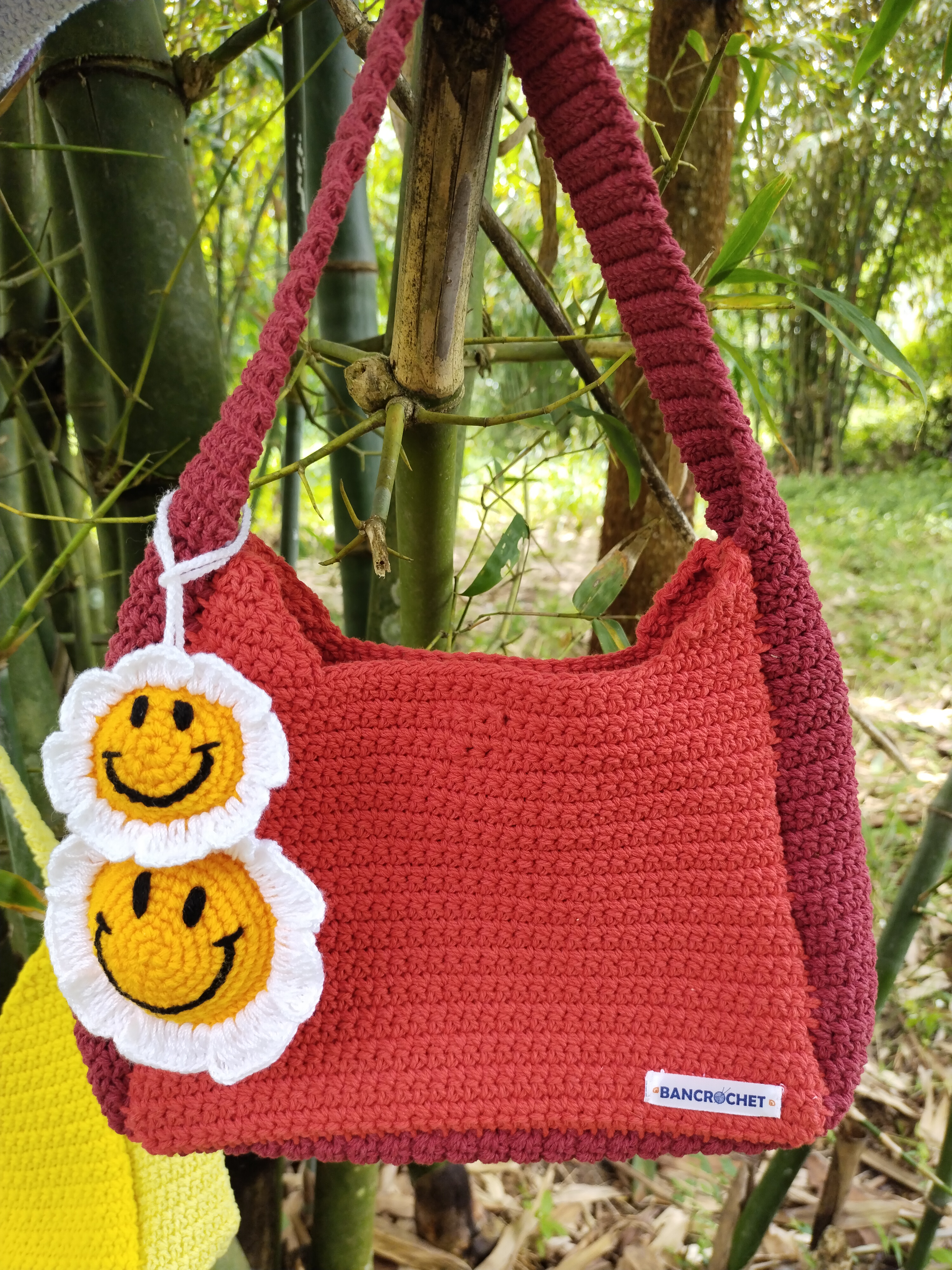 Bancrochet กระเป๋าถักโครเชต์ crochet bag แดง 8*5.5 สาย 7 inch
