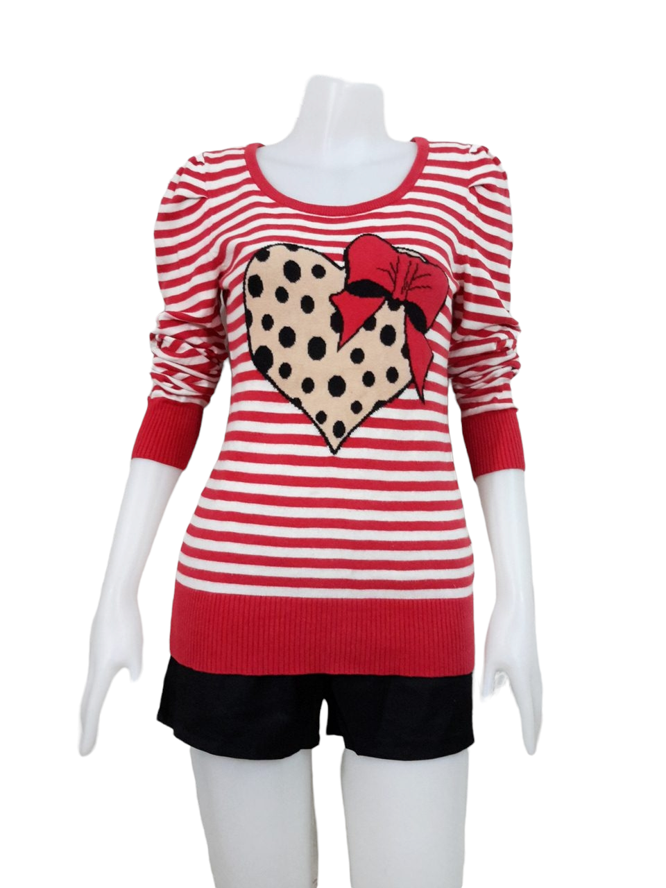 Blouse3546 2nd hand clothes เสื้อไหมพรมตัวยาวเนื้อแน่นลายริ้วสีขาวแดง(เนื้อหนาปานกลาง) แขนยาว คอกลม อกแต่งลายหัวใจโบว์
