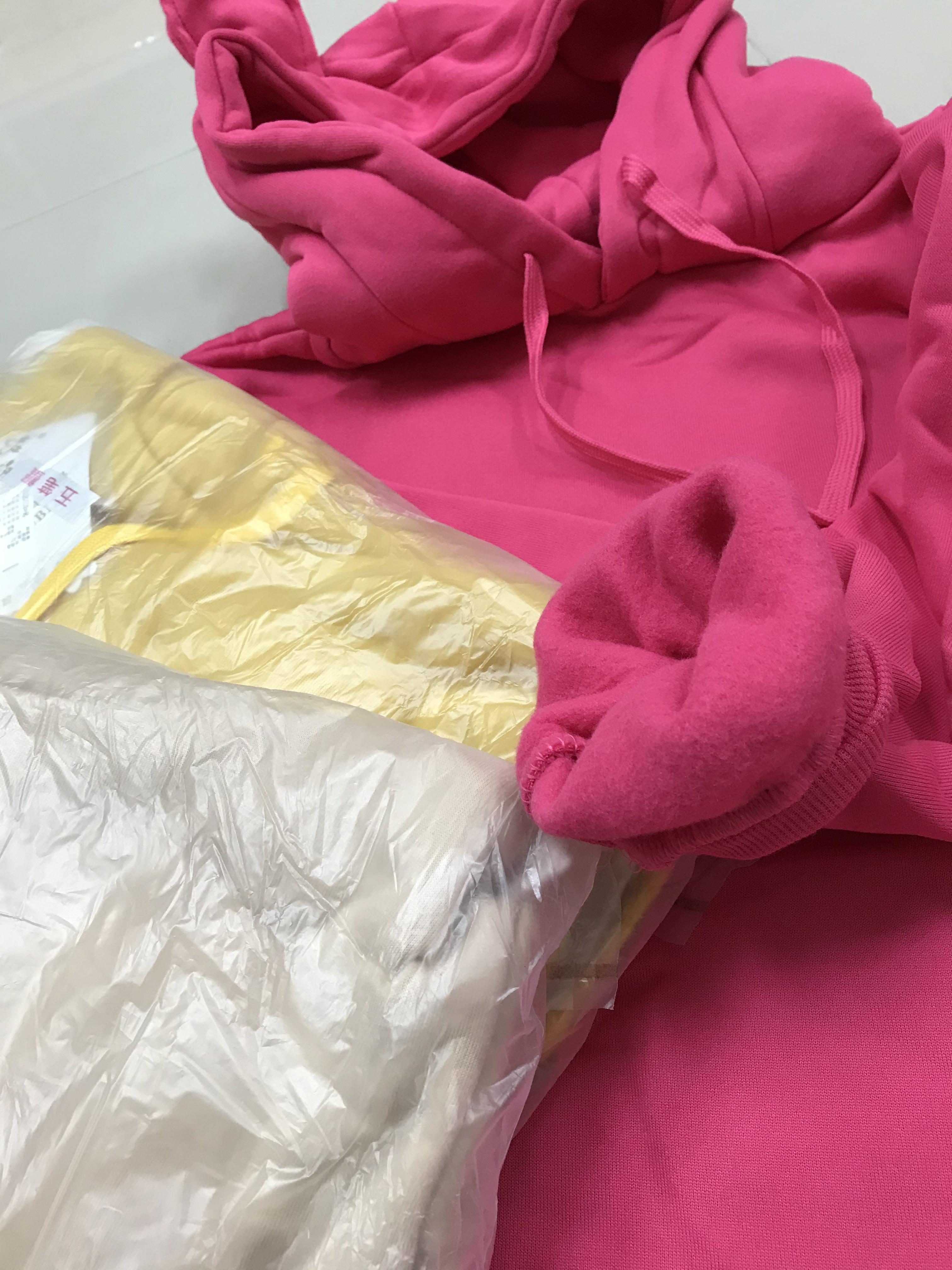 เสื้อกันหนาวฮู้ดดี้ แฟชั่นเกาหลี หูหมี ผ้าเนื้อนุ่ม ด้านในเป็นผ้าสำลี กันหนาวได้จ้า พร้อมส่ง งานจริงในภาพสุดท้าย ครีม