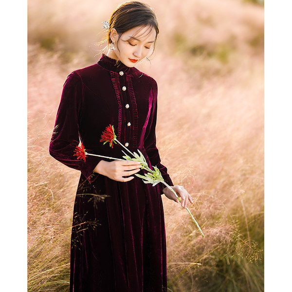 ชุดราตรี ชุดราตรีสวยหรู แบบ ทันสมัย Evening dress