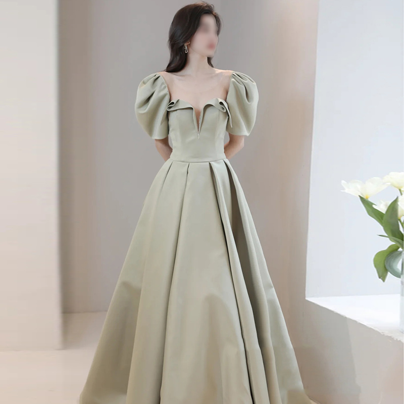 ชุดราตรี ชุดราตรีสวยหรู แบบ ทันสมัย Evening dress