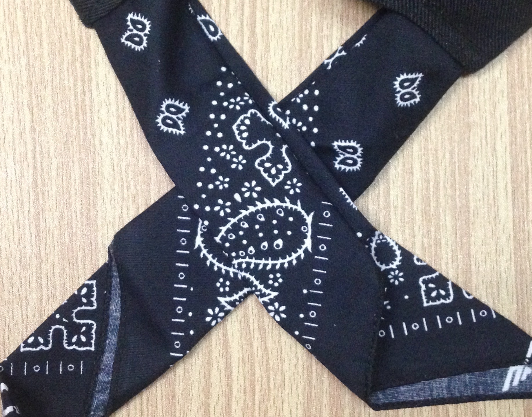 หมวกทรงฮิปฮอป ผ้าชาลีสีดำ แต่งโบว์เก๋ๆด้านหลัง ดำ free