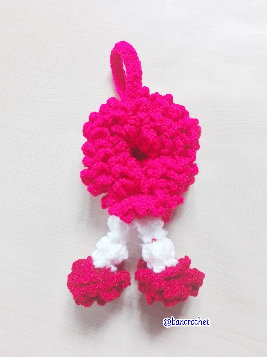 Bancrochet พวงมาลัยถักโครเชต์ Crochet Thai Garland หลากสี 6*5*4 inch