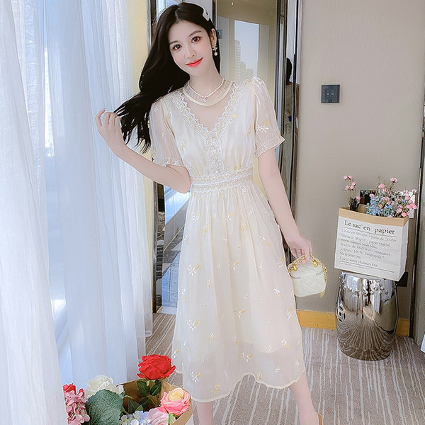ชุดเดรสเกาหลี ชุดเดรสน่ารัก By Meiyi women's clothing