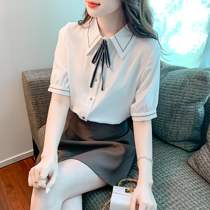 เสื้อเชิ้ตผู้หญิงใส่ทํางาน 390 บาทต่อชิ้น ฟรีค่าจัดส่ง