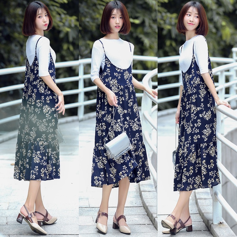 Dress4554 ชุดเดรสยาวสายเดี่ยวลายดอกไม้สีกรมท่า มีเสื้อตัวในผ้านิ่มยืดเยอะ ผ้าชีฟองเนื้อทรายเนื้อหนาสวยมีน้ำหนักทิ้งตัว งานสวยผ้าใส่สบาย งานดีทรงดีลายสวย สายบ่าปรับระดับได้