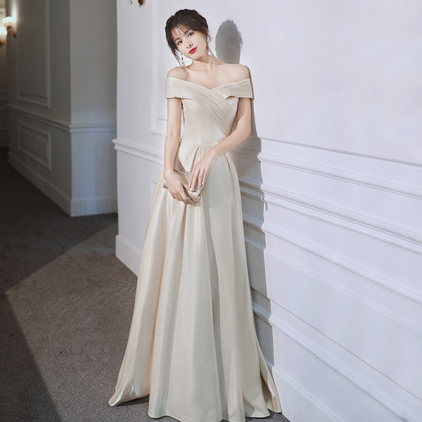 ชุดราตรี ชุดออกงาน ดีไซน์หรู แบรนด์ Angel