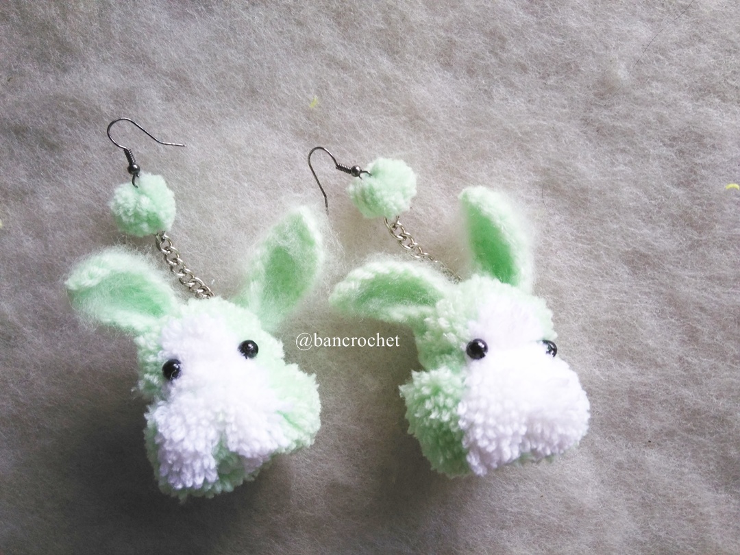 ต่างหูถักกระต่ายปอมปอม earrings pompoms หลากสี