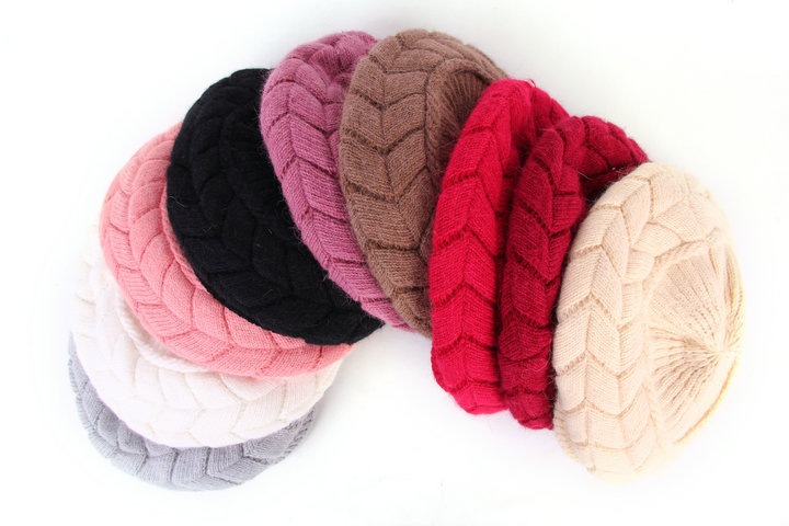 หมวกกันหนาว หมวกไหมพรมกันหนาวผู้หญิง ด้านในบุขนอุ่น แบบหวานๆ น่ารัก มีหลายสีให้เลือก พร้อมส่งจ้า