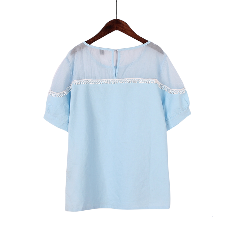 Blouse3703 เสื้อแฟชั่นน่ารัก อกชีฟองแต่งลูกไม้ ผ้าคอตตอนเนื้อดีหนาสวยนิ่มใส่สบาย งานน่ารัก ดีไซน์เก๋ๆ แมทช์กับอะไรก็ดูดี งานสวยใส่ง่ายน่ารักมาก