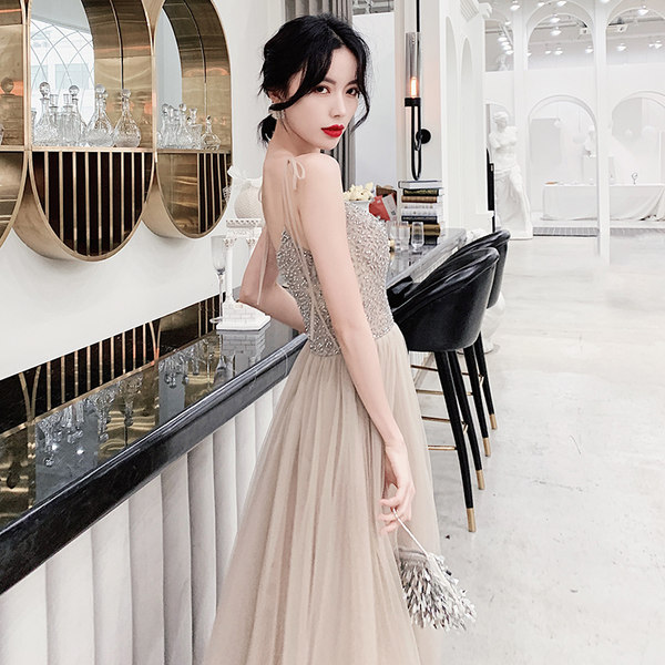 ชุดราตรี ชุดราตรีสวยหรู แบบ ทันสมัย Evening dress