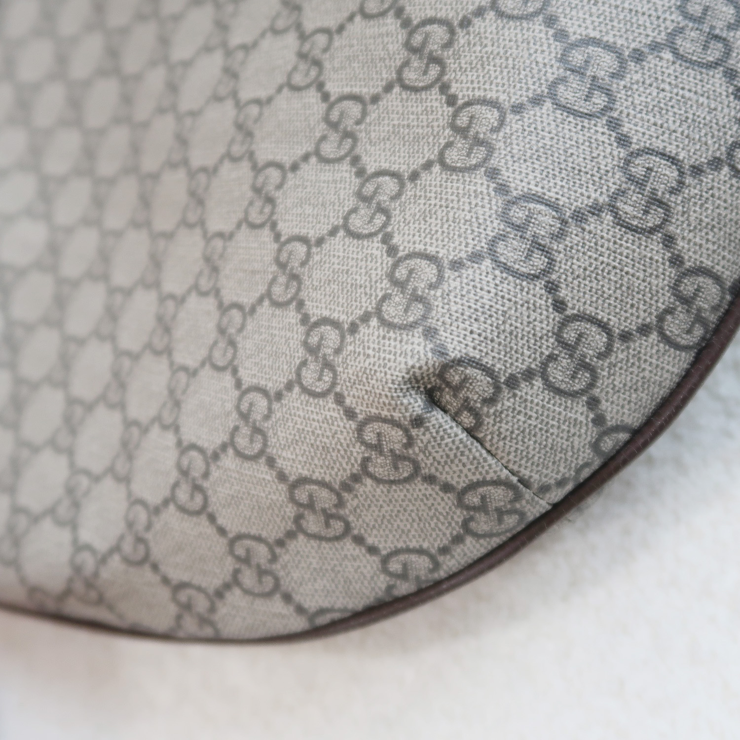 Gucci GG Ophidia Medium Zip Messenger Bag