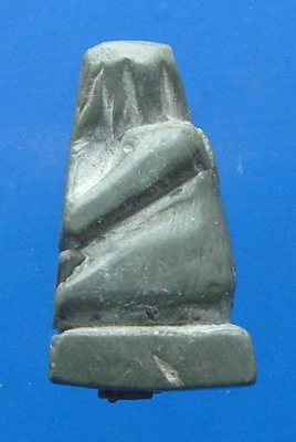 พระปิดตาหินแกะหลวงพ่อเสาร์