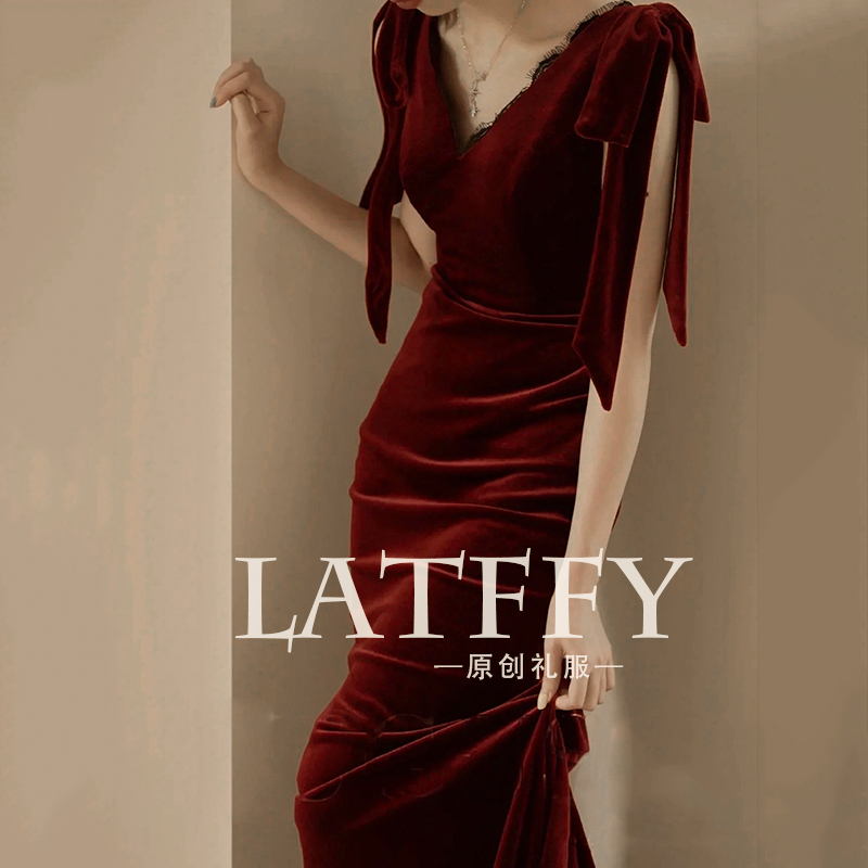 ชุดราตรี ชุดราตรีสวยหรู แบบ ทันสมัย Evening dress