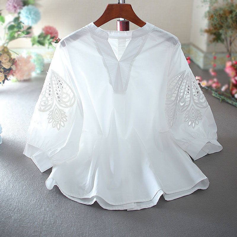 เสื้อลินิน เสื้อผ้าฝ้ายลินิน เสื้อเชิ้ตผ้าลินิน ปักลายสวยๆด้วยด้าย สไตล์VINTAGE