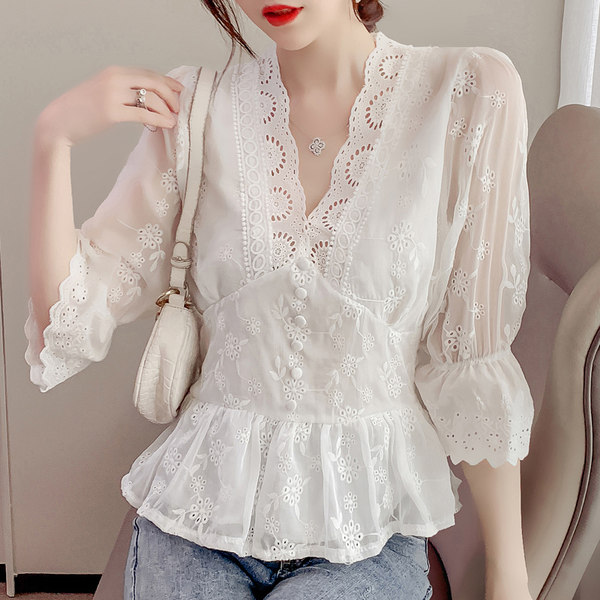 เสื้อลูกไม้ แขนสั้น