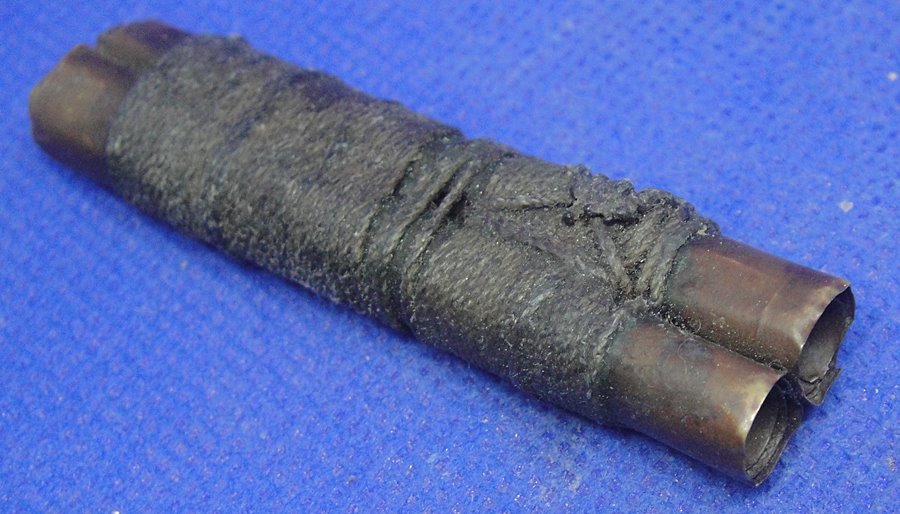 ตะกรุดสาลิกาคู่ เนื้อทองแดง