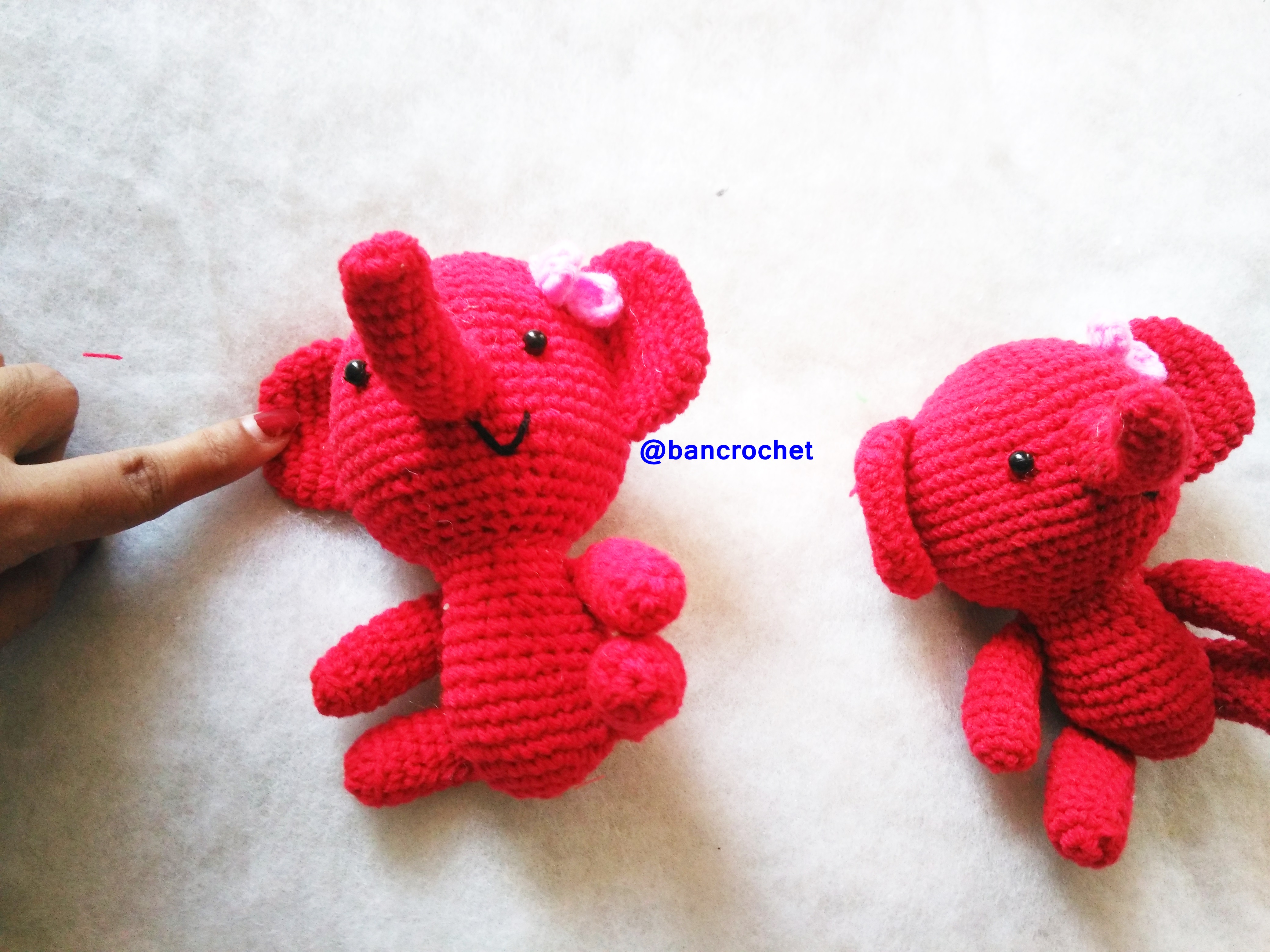Bancrochet ช้างถักโครเชต์ Crochet elephant doll สีแดง 4 นิ้ว