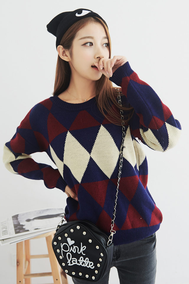 Sweater เสื้อไหมพรม ลายเก๋ๆ พร้อมส่ง เนื้อผ้้าไหมพรม ยืดได้เยอะ same pic