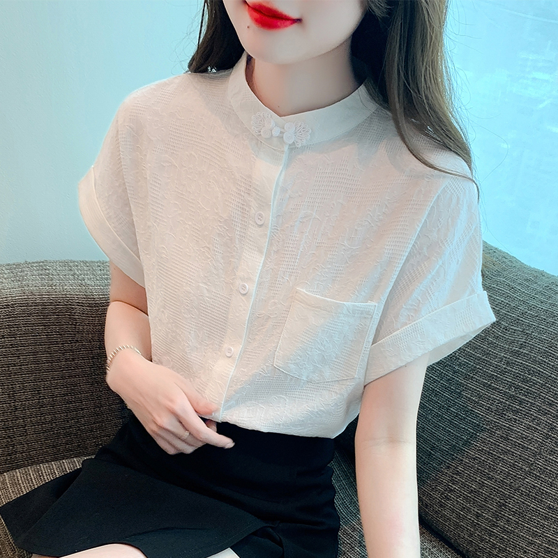 เสื้อเชิ้ตผู้หญิงใส่ทํางาน 390 บาทต่อชิ้น ฟรีค่าจัดส่ง