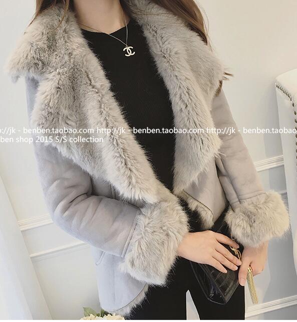 เสื้อโค้ทกันหนาว ทรงสวย ผ้าหนังกลับแต่งขนเฟลอ ด้านในบุขนแกะ สวยเก๋ อุ่นมากกกก พร้อมส่งเลยจ้า งานตามแบบ 100%