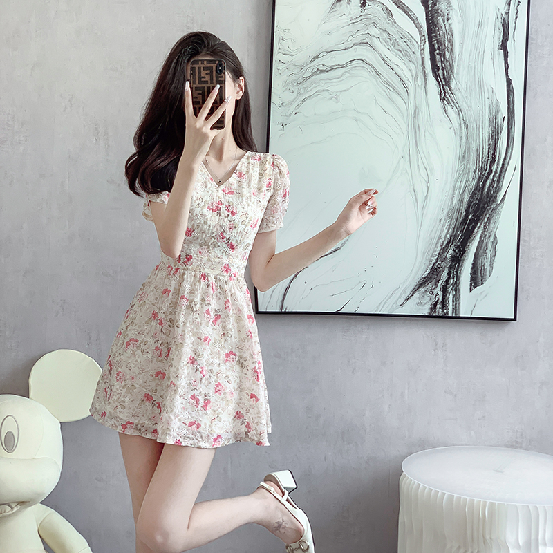 แบบชุดเดรสสวยๆ ชุดเดรสน่ารักๆสไตล์เกาหลี