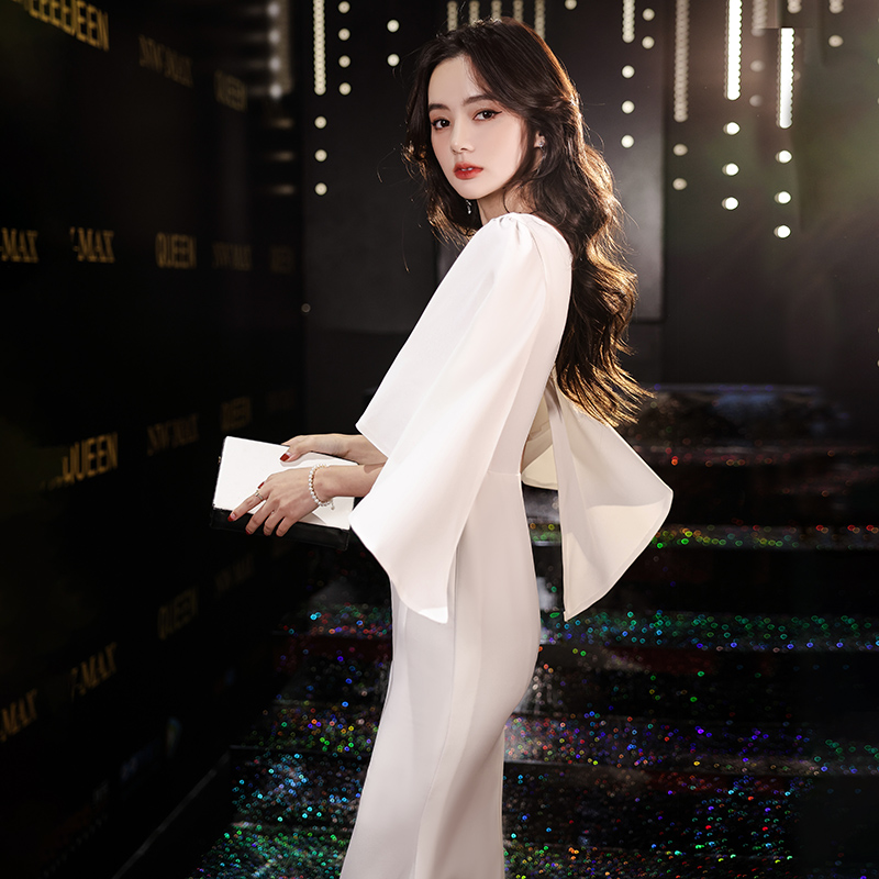 ชุดราตรี ชุดราตรีสวยหรู แบบ ทันสมัย Evening dress