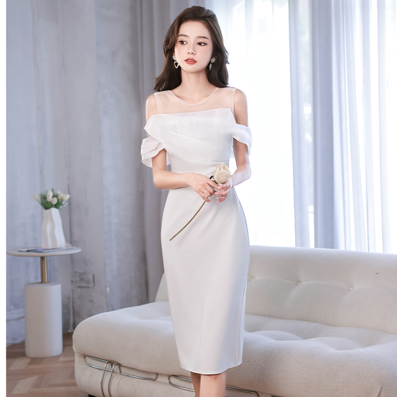 ชุดราตรี ชุดราตรีสวยหรู แบบ ทันสมัย Evening dress