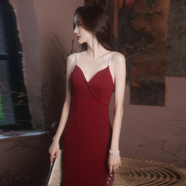 ชุดราตรี ชุดราตรีสวยหรู แบบ ทันสมัย Evening dress