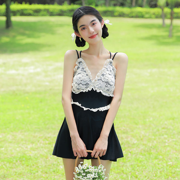 ชุดว่ายน้ำผู้หญิง ชุดว่ายน้ำน่ารัก Bikini ชุดไปทะเล