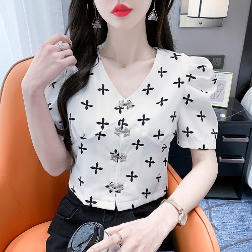 เสื้อเชิ้ตแขนยาววัยรุ่น ลายสวยๆ แบรนด์ YIL AN