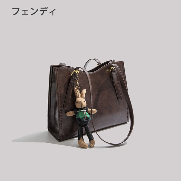 กระเป๋าสะพายข้างผู้หญิง กระเป๋าสะพายสไตล์เกาหลี By Japanese フェンディ authentic bag
