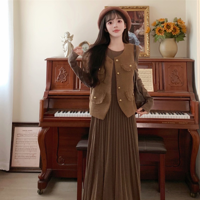 เดรสสาวอวบ มีไซส์ L-4XLอกเสื้อ 38-47 นิ้ว ใส่ได้ทั้งสาวหุ่นดีน่ารักจนถึงสาวอวบพลัสไซส์ จัดส่งฟรี! ทักแชทสั่งซื้อ