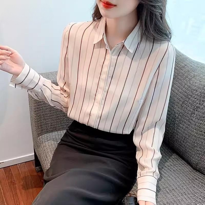 เสื้อเชิ้ตผู้หญิงแขนยาว เสื้อเชิ้ตผู้หญิงใส่ทํางาน 390 บาทต่อชิ้น ฟรีค่าจัดส่ง